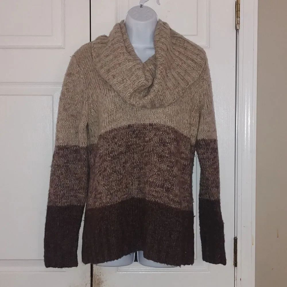 Lucy & Laurel tan brown tween cowl neck wool blend sweater Sz L